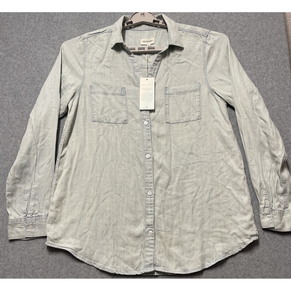 Thread & Supply Classic Light Denim Wash Soft Lyocell Button Down Shirt Medium